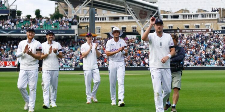 Robinson strikes before South Africa fight back – News Robinson strikes before South Africa fight back – News