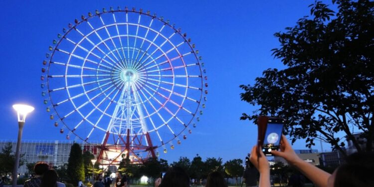 COVID-19 tracker: New cases in Japan drop by about 64,000 week on week