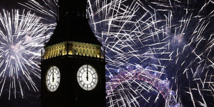 UK welcomes 2023 as countries across world celebrate UK welcomes 2023 as countries across world celebrate