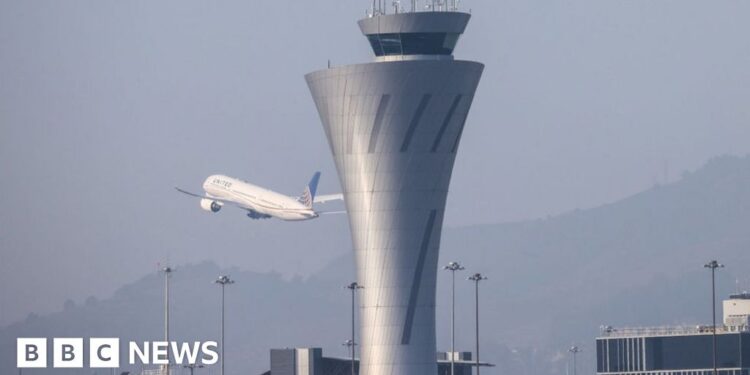 China Covid: US considers restrictions on Chinese arrivals – BBC