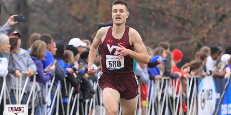 Moments of Excellence: Antonio Lopez Segura qualifies for the NCAA Cross Country Championships Moments of Excellence: Antonio Lopez Segura qualifies for the NCAA Cross Country Championships