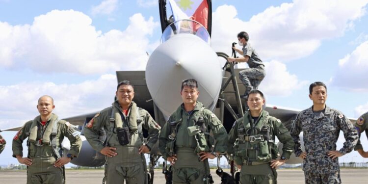 Japan fighter jets land in Philippines for first time since WWII Japan fighter jets land in Philippines for first time since WWII