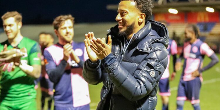 Gillingham sign Dulwich Hamlet striker Clarke – South London News Gillingham sign Dulwich Hamlet striker Clarke – South London News