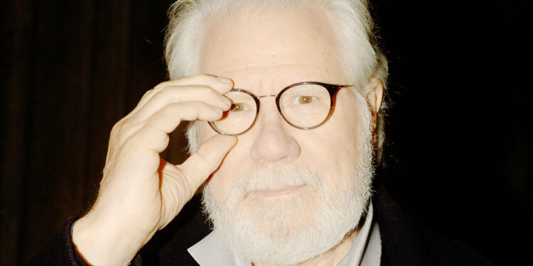 In a New ‘Night Court,’ John Larroquette Plays Defense In a New ‘Night Court,’ John Larroquette Plays Defense