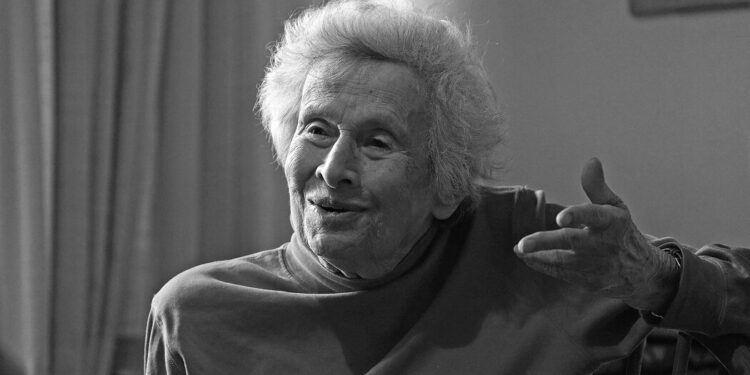 Naomi Replansky, Poet of Hopeful Struggle, Dies at 104 Naomi Replansky, Poet of Hopeful Struggle, Dies at 104