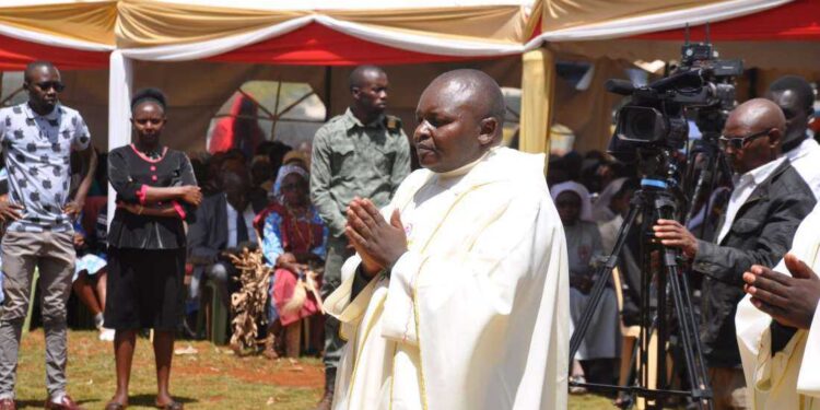First blind Catholic priest in Kenya can hardly hide his happiness First blind Catholic priest in Kenya can hardly hide his happiness
