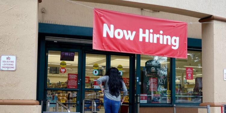 Live news: US jobless claims fall to 4-month low Live news: US jobless claims fall to 4-month low