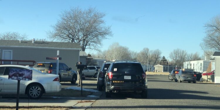 2 arrested after brief standoff in Billings mobile home park 2 arrested after brief standoff in Billings mobile home park